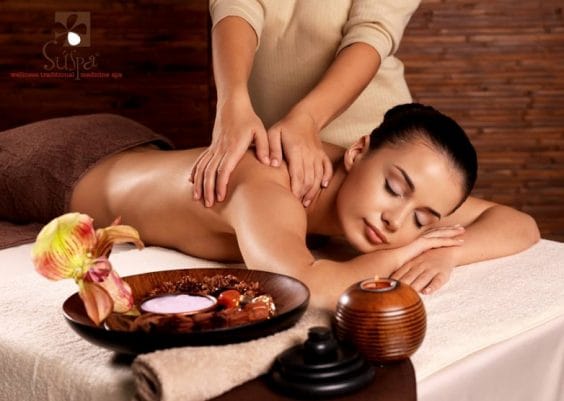 Sứ Spa - Phương pháp Massage bằng đá nóng